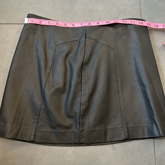 NWT! Express pleather mini skirt! - Picture 5 of 8
